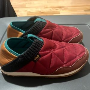 Teva slip on shoes size 7